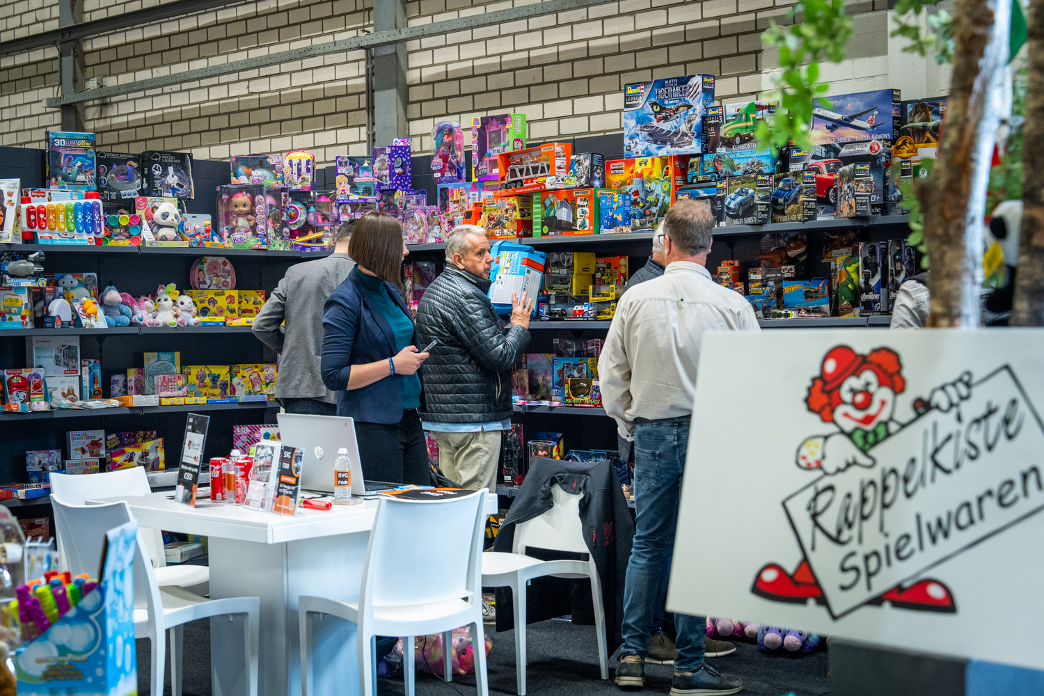 SVG Fair x Liike 09544