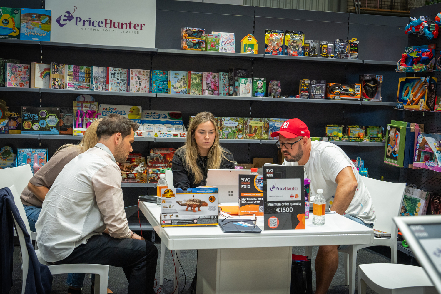 SVG Fair x Liike 09654