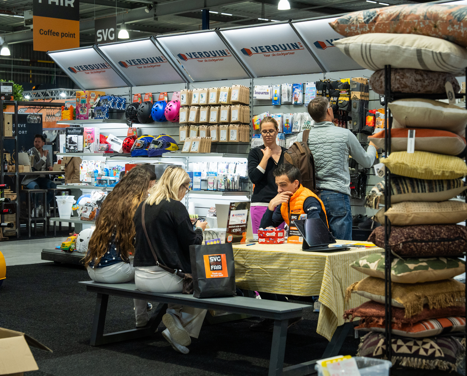 SVG Fair x Liike 09468