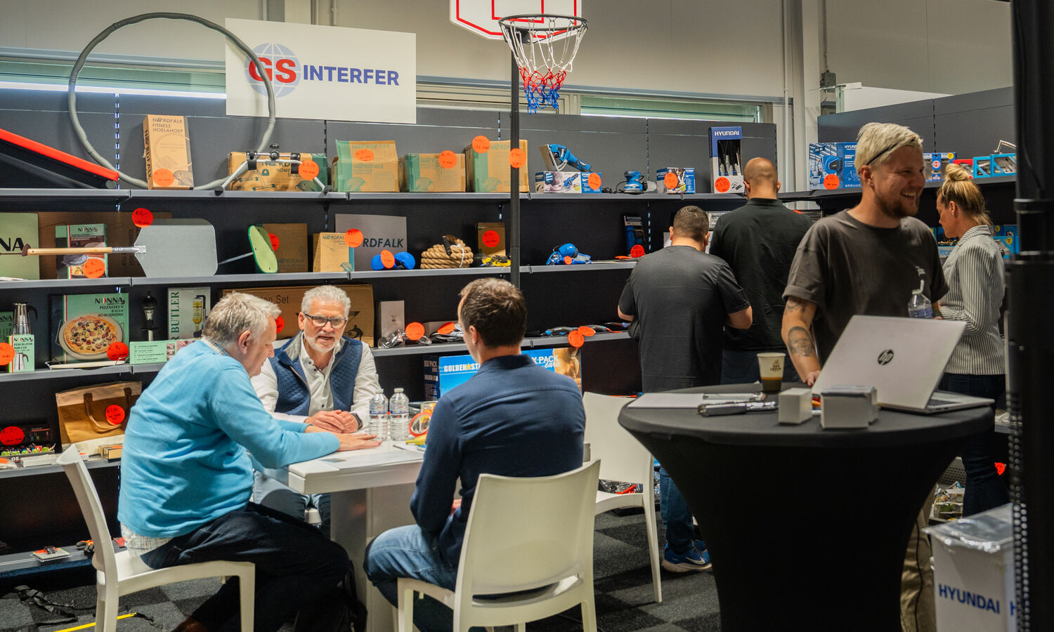 SVG Fair x Liike 09668